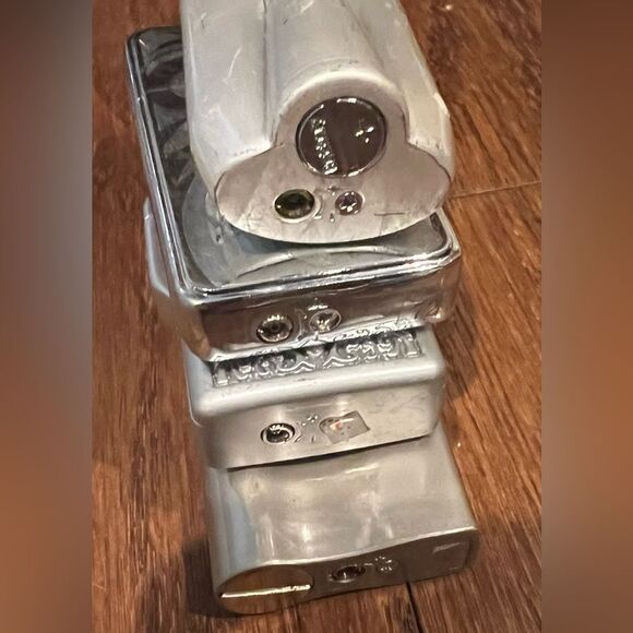 Refillable Lighters (4) - Picture 3 of 5